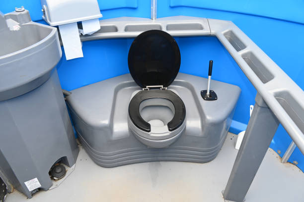 Best Porta potty delivery and setup  in Casselton, ND